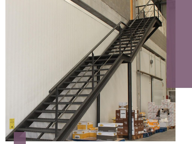 Лестницы для производства в Острогожске — изготовление и монтаж