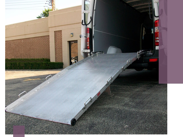 Мобильные пандусы в Острогожске — производство, монтаж и аренда