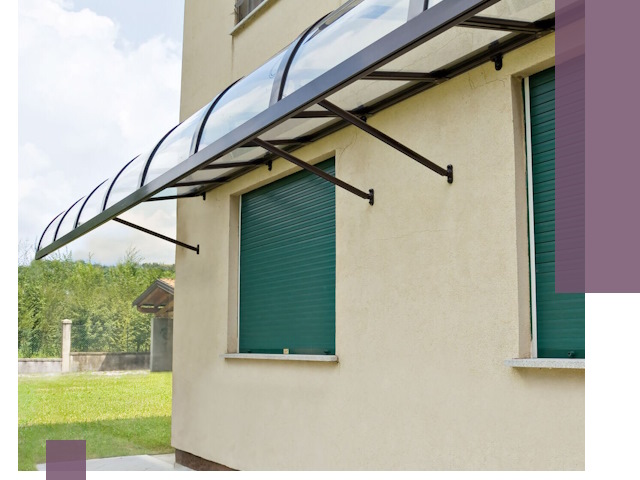 Козырьки над окнами в Острогожске — изготовление и монтаж по выгоде